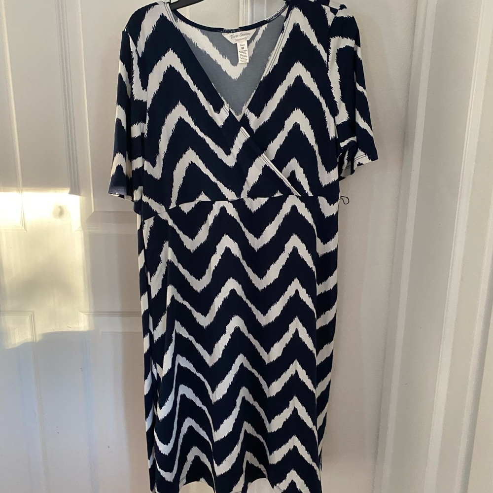 Maternity dress- navy & white chevron - knee length - M
